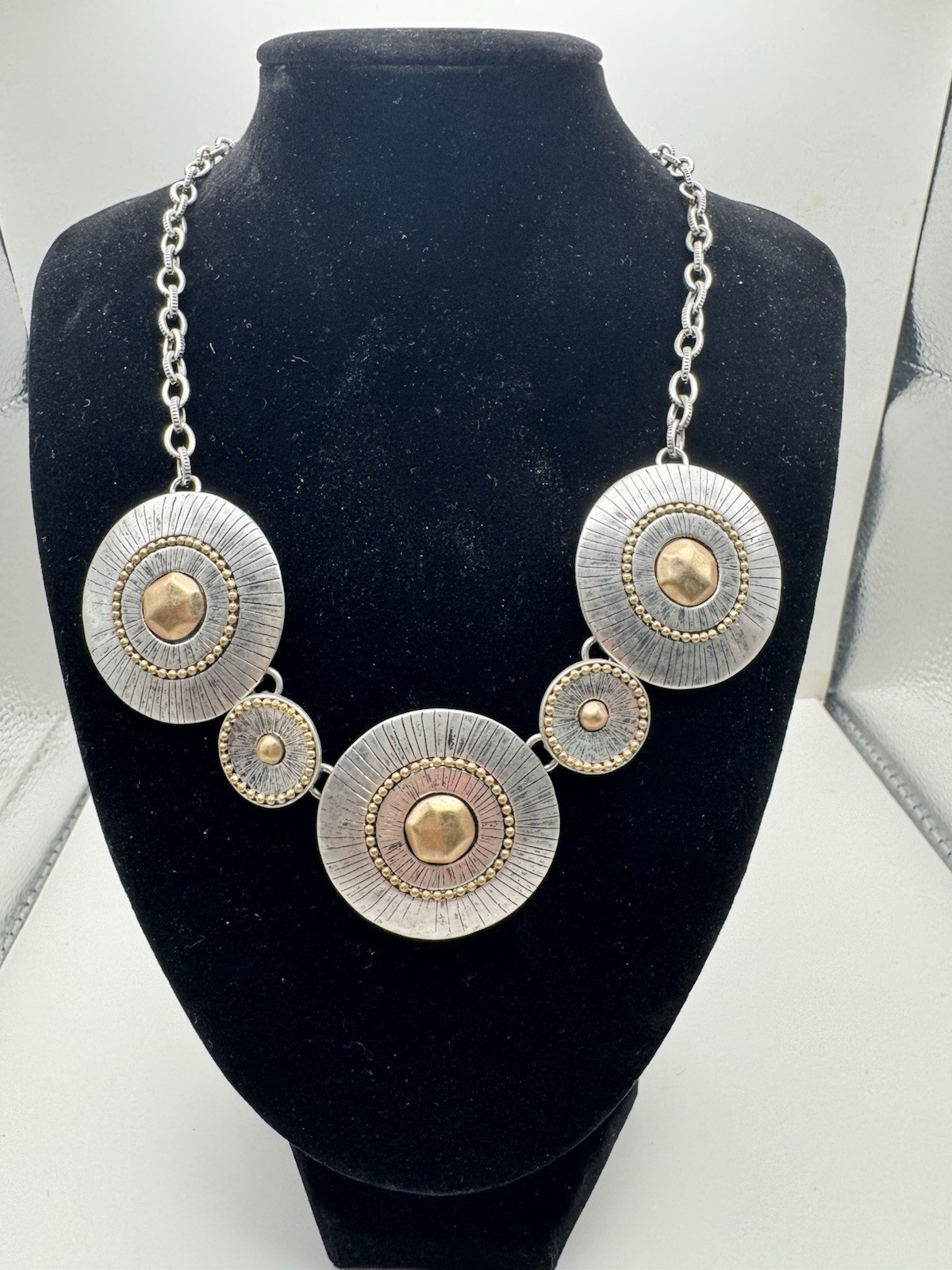 Bella Karma Two-Tone Silver Gold Oval Link Round Disc Necklace