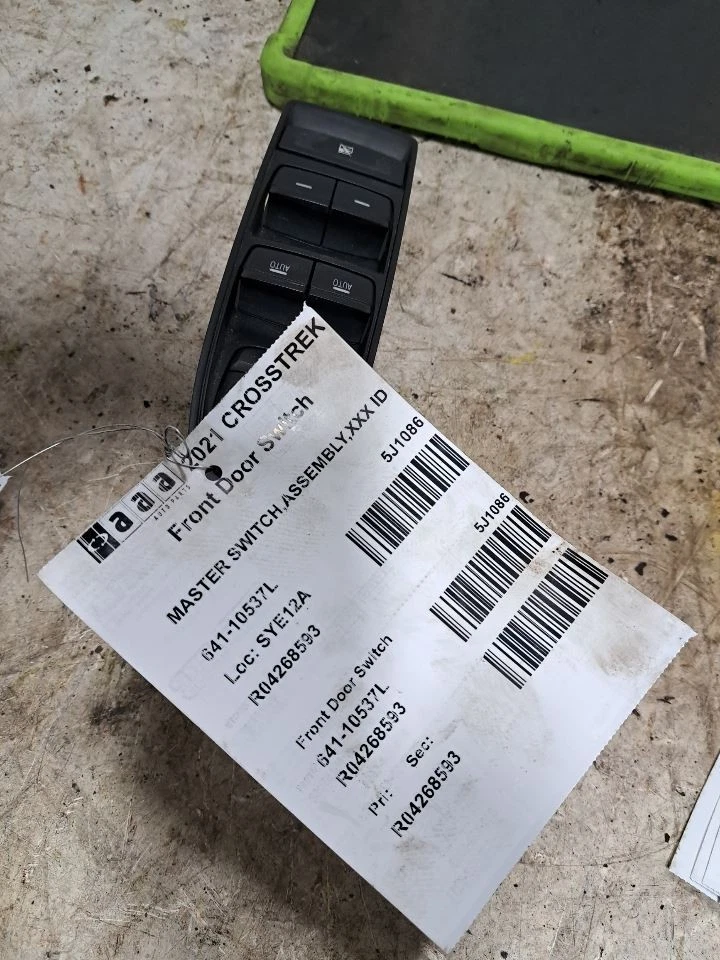 Interruptor de ventana de puerta delantera del lado del conductor Lh 2021 Crosstrek Sku#4268593 Foto 2 de 4