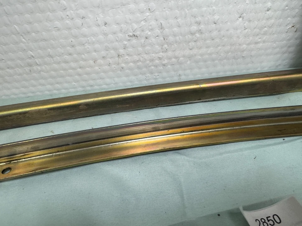 Mercedes C126 560SEC Passenger Window Track Run Holder Guide Rail Mirror Holder - Image 3 of 4