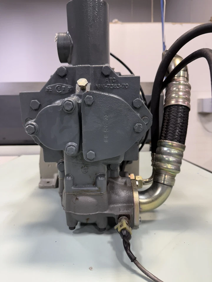 Air End 1616738280 1616738290 Atlas Copco Compresor de aire Compresor de tornillo usado Foto 4 de 4