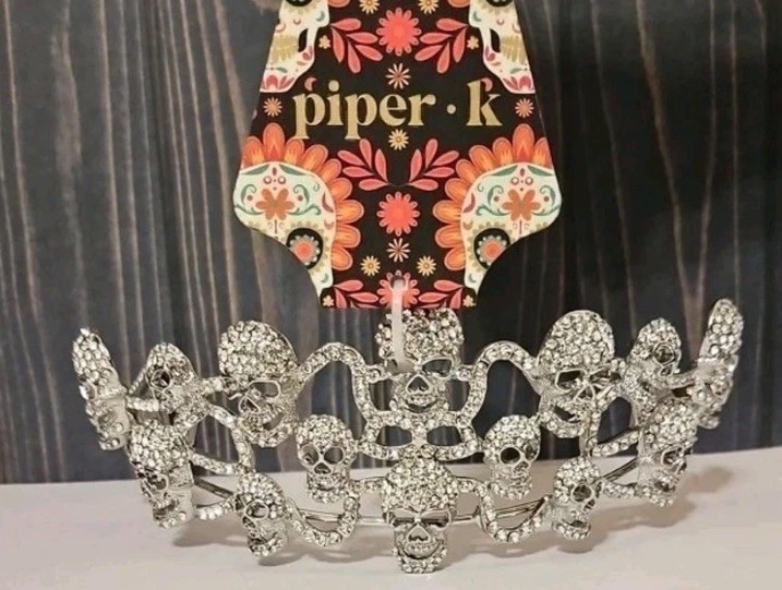 Piper K Halloween Skull Rhinestone Tiara With Hair Clips  display picture 1