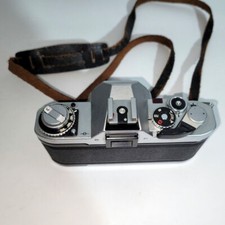 KLASSIKER CANON Spiegelreflexcamera AV 1