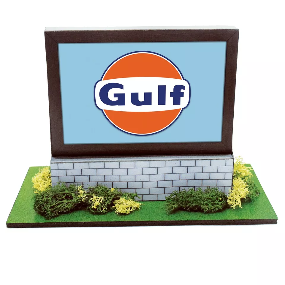 Real Racing Models Roadside Billboard "Gulf" 1/43 scale slot car building - Image 4 of 4