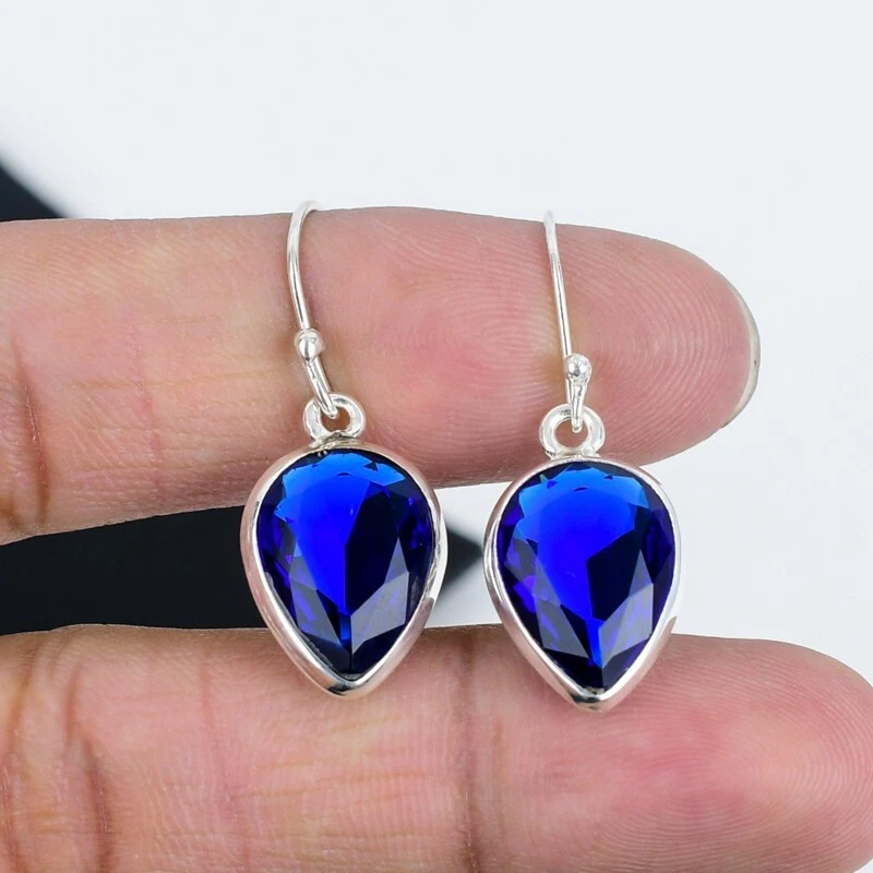 Orecchini In Argento Sterling 925 Con Gemma Blu Zaffiro Creato In Laboratorio - Immagine 2 di 4