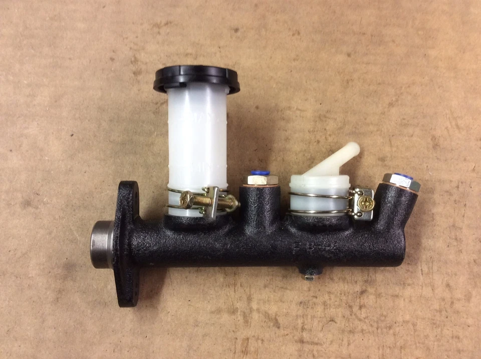 NUEVO ARI 83-16403 cilindro de freno maestro - se adapta a 95-03 Toyota 95-01 Lexus Foto 3 de 4