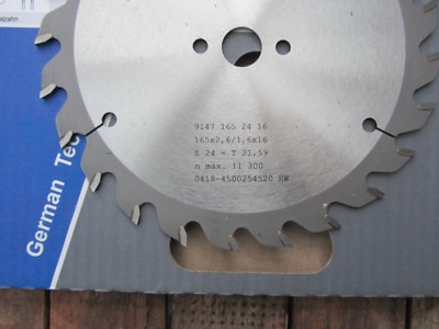 HM/ HW Nutfräser 24 x 60 mit Innengewinde M 12 x 1 für Elu/ DeWalt HM/ HW Nutfräser 24 x 60 mit Innengewinde M 12 x 1 für Elu/ DeWalt
