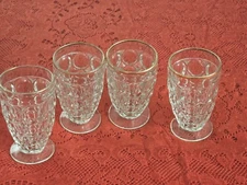 Vintage Jeanntte Trumbprint  Juice Glass Gold Trim Set Of 4