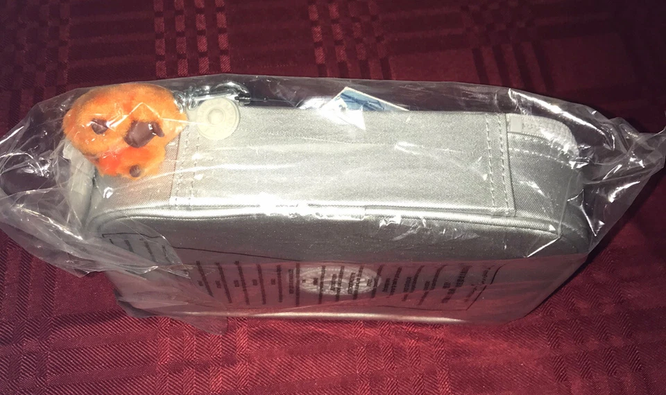 Kipling Disney's Frozen II 100 Canetas Estojo Lápis Fosco Olaf NOVO EM PERFEITO ESTADO - Imagem 3 de 4