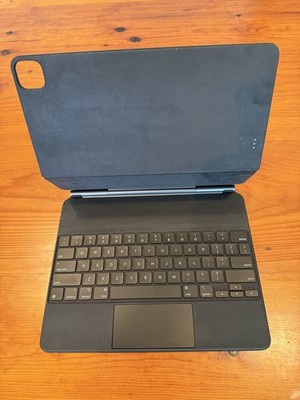 Apple Ipad Pro 7th Generation folio and magic keyboard