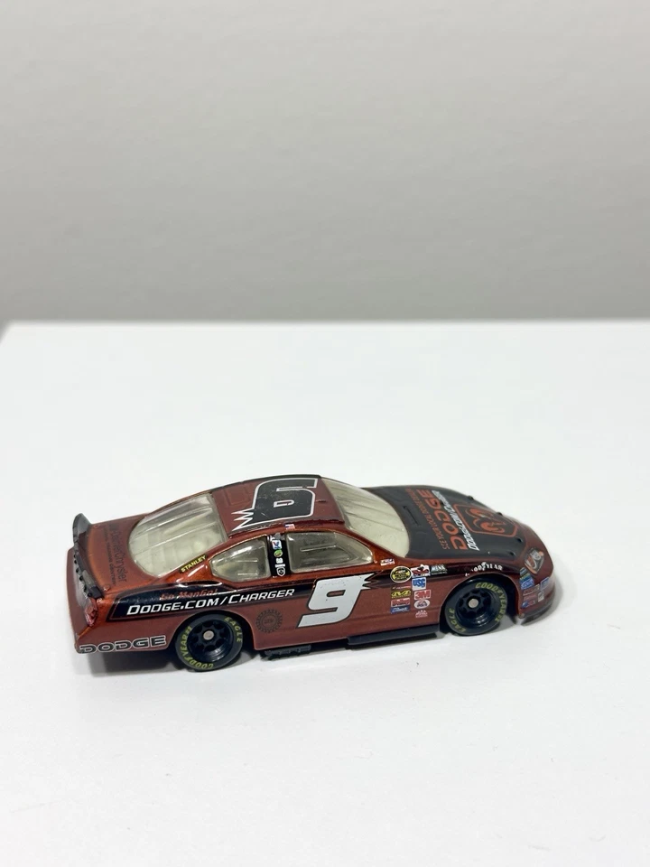 Dodge Dealers/Bud Shootout 2005 Kasey Kahne #9 1/64 NASCAR diecast suelto/dañado Foto 4 de 4