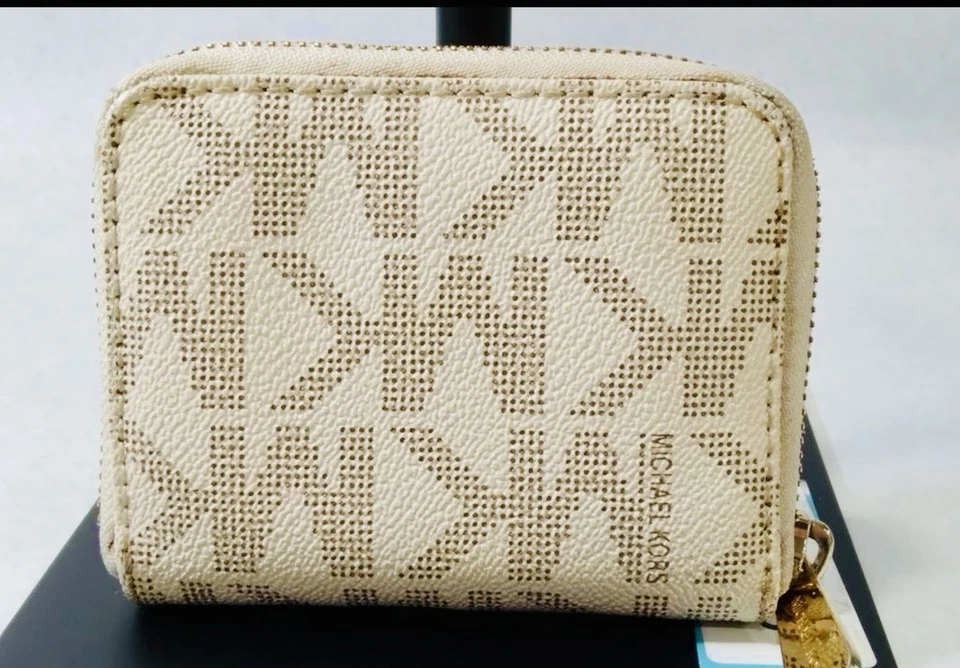 Relógio Michael Kors Jane, carteira branca assinatura e bolsa Brynn - Imagem 4 de 4