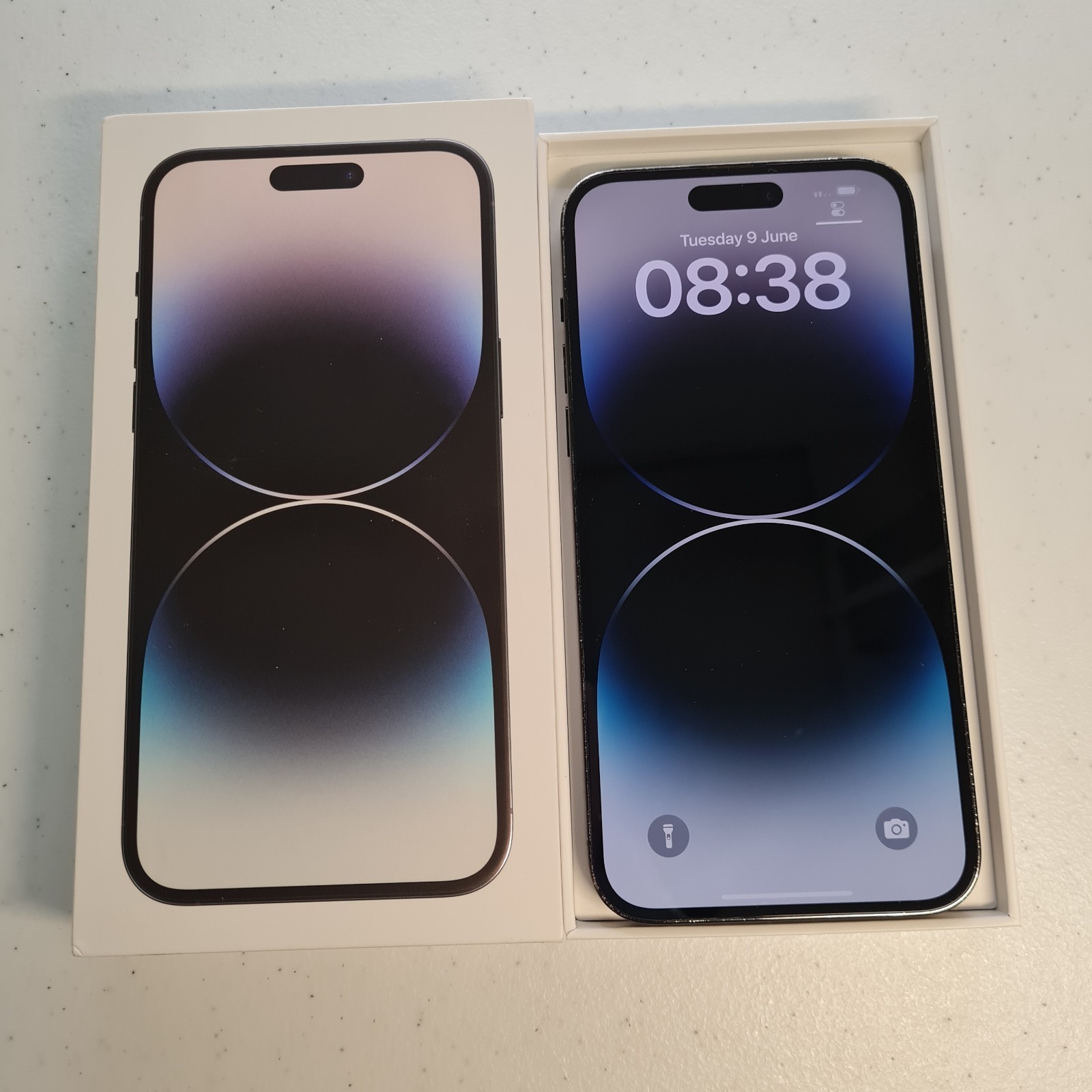 Apple iPhone 14 Pro Max 128GB Unlocked - FAULTY POWERS ON AND OFF
