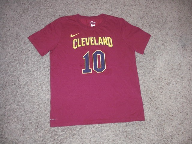 Picture 1 of 3