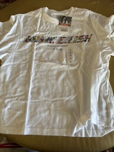 billie eilish x takashi murakami uniqlo t shirt - Picture 2 of 4