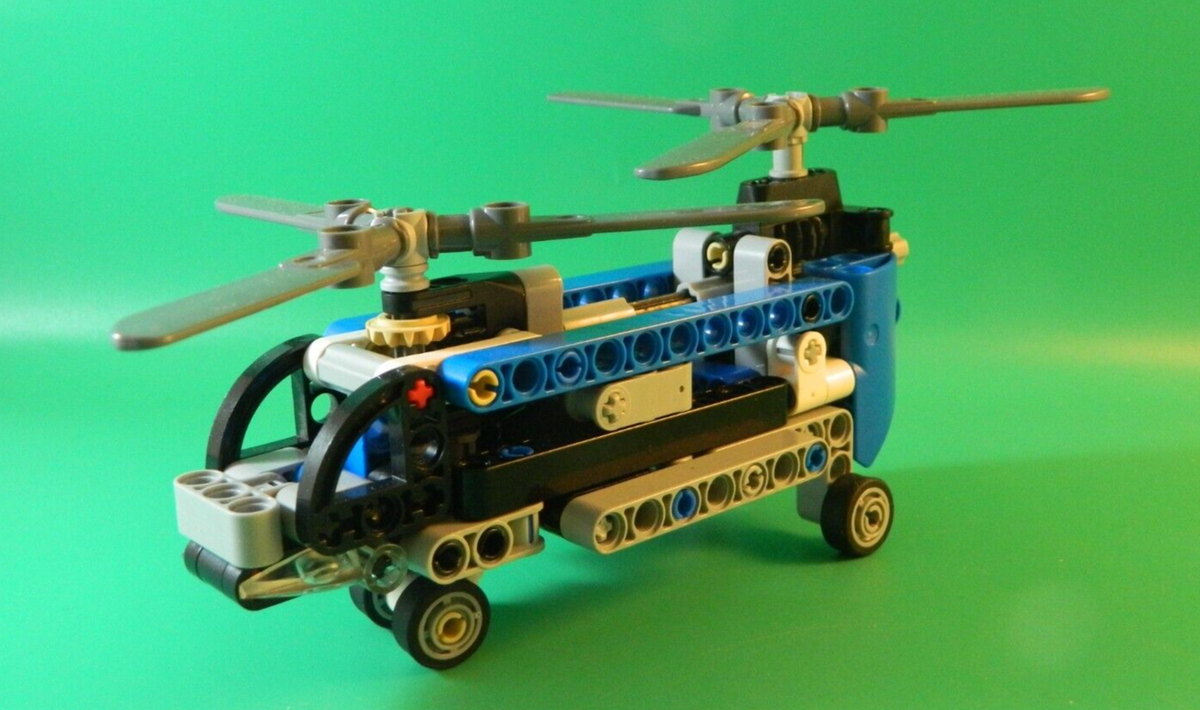 LEGO TECHNIC Twin-Rotor Helicopter 42020 Retired Great Set Pre built