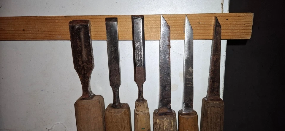 LOT DE 6 OUTILS CISEAUX A BOIS &BEDANES   ESTAMPILLES PEUGEOT GOLDENBERG - Photo 2/3