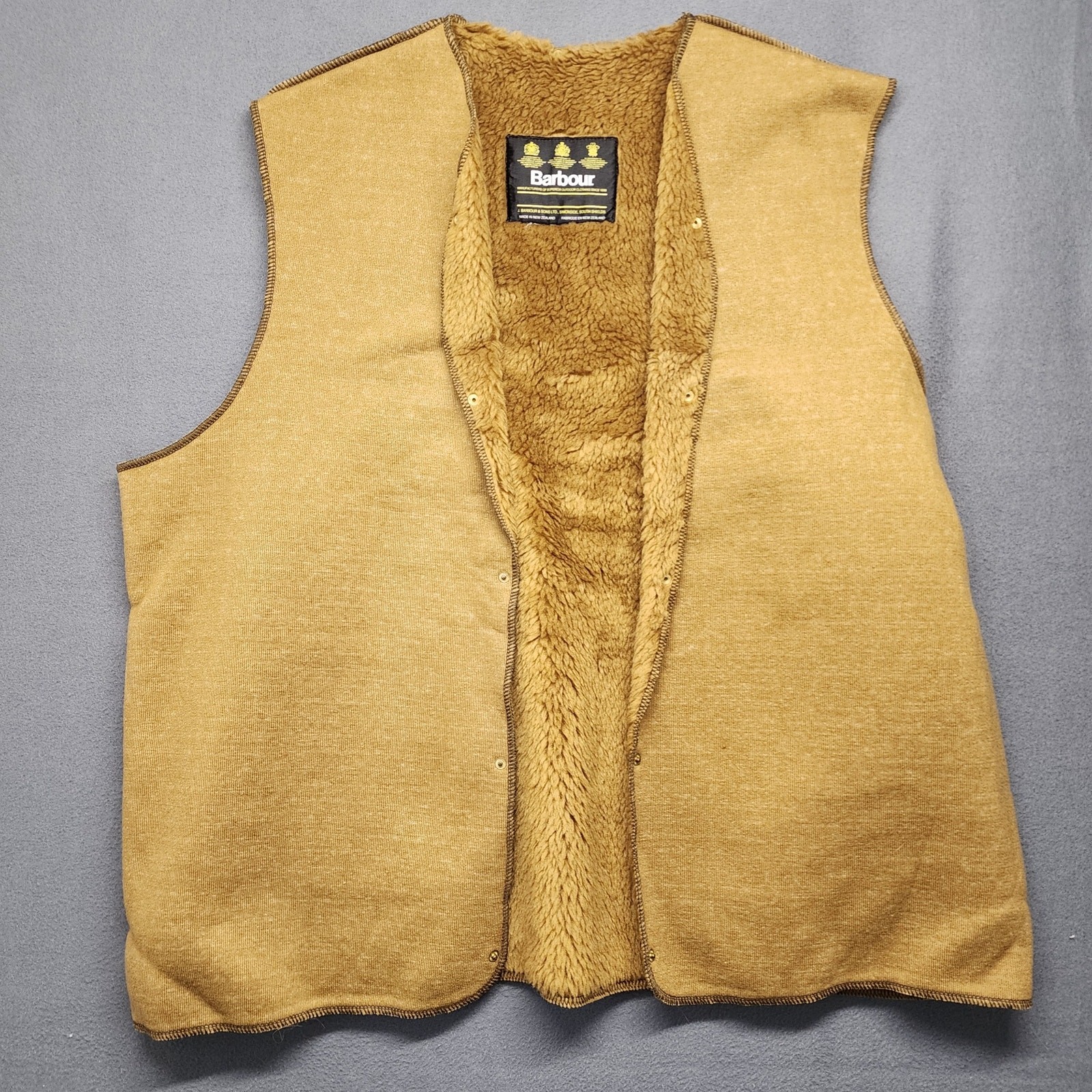 Barbour Men’s XL Fleece Vest with Snap-In Lining in British Tan Brown