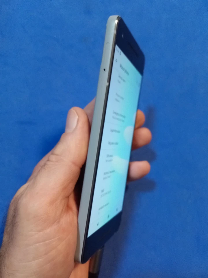 Smartphone Google Pixel 2 Google Foto illimitato - Immagine 2 di 4