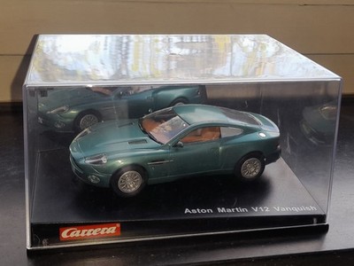 Carrera Evolution Aston Martin V12 Vanquish 25700 Top Zustand