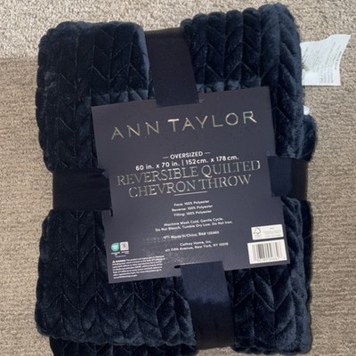 Ann Taylor Reversible Quilted Chevron Throw Blanket Dark Blue 60 x 70 in Soft 