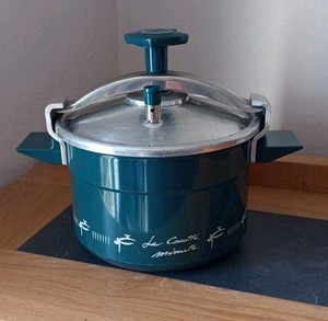 Cocotte minute seb vintage 8L Bon État