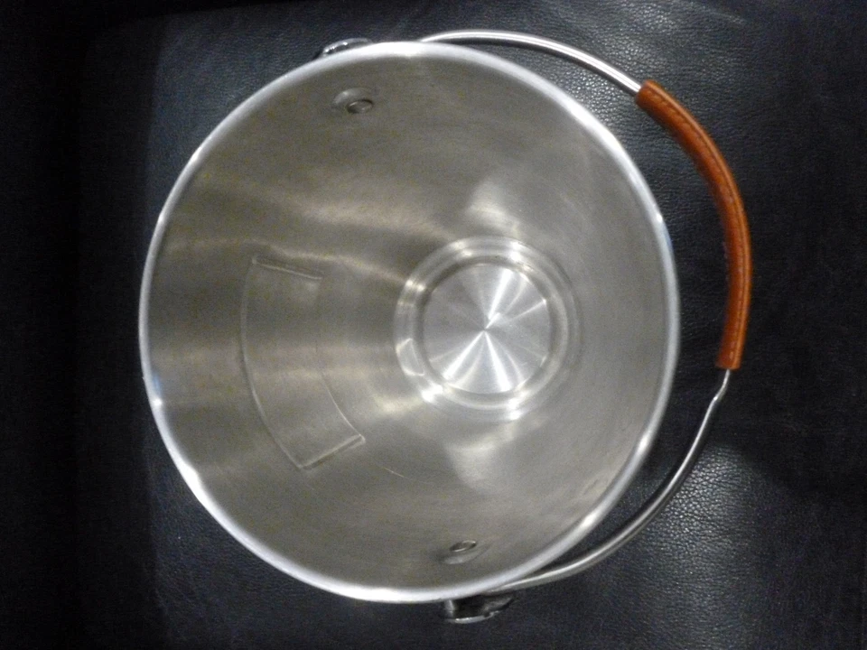 seau à champagne Laurent Perrier metal chrome et cuir - Ice bucket - Photo 4/4