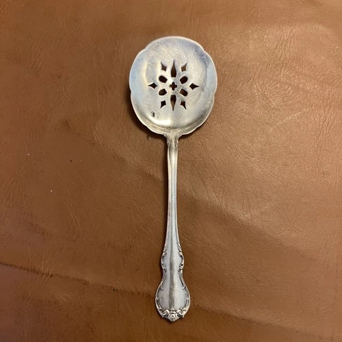 TOWLE STERLING SILVER French Provincial 5.5” Bon Bon Server - NO Monogram