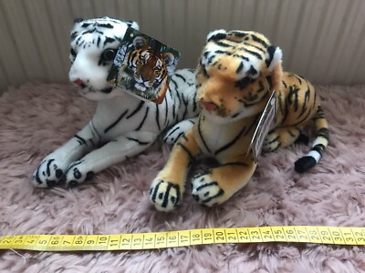 Neu mit Etikett 2x Tiger liegend Plüsch Stofftier
