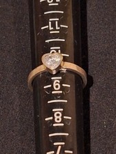 Vintage 925 Sterling Silver Heart Shape Stone Set Cubic Zirconia Ring Sz9.5