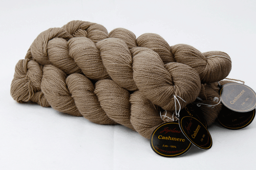 2 ply lace weight 100% cashmere yarn 50 gram 440 yards per skein - Picture 2 of 39