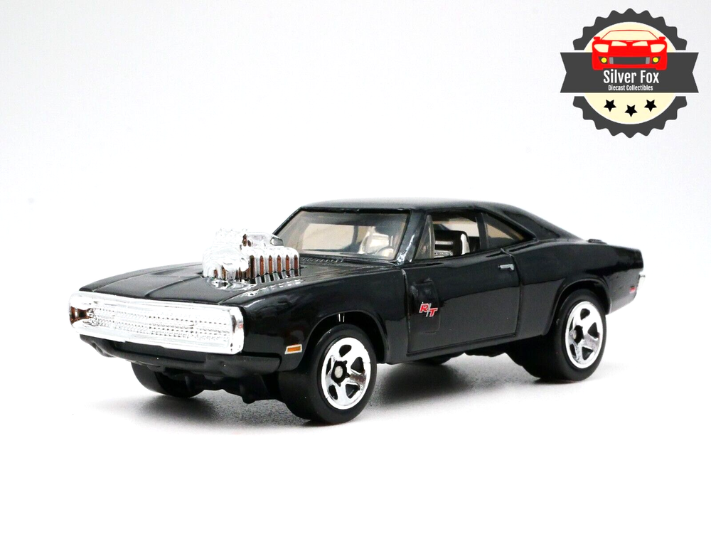 1970 DODGE CHARGER HEMI RACING BLACK RACING 1:64 SCALE COLLECTOR DIORAMA CAR