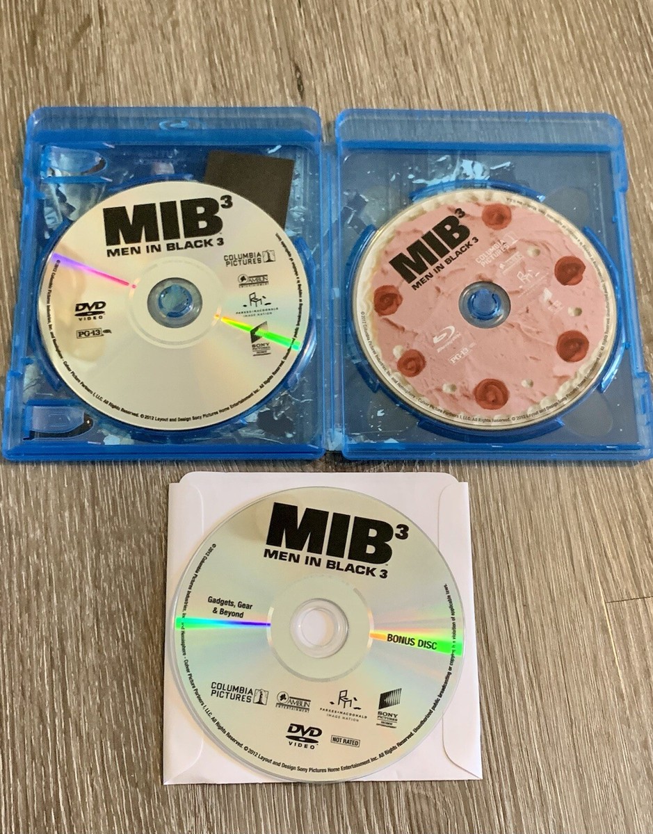 Men in Black 3 Blu-ray DVD Combo 2-Disc Set Bonus Disc Will Smith