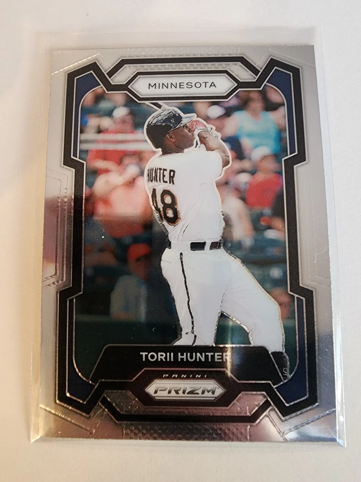 2024 Panini Prizm Baseball TORII HUNTER SILVER PRIZM #28 MINNESOTA - Image 2 of 2