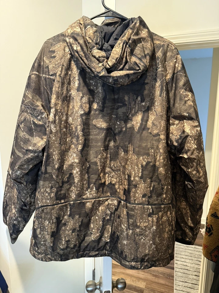 Palace GORE-TEX Windstopper Mask Jacket Realtree Madeira Novo com etiquetas Tamanho Médio - Imagem 2 de 4