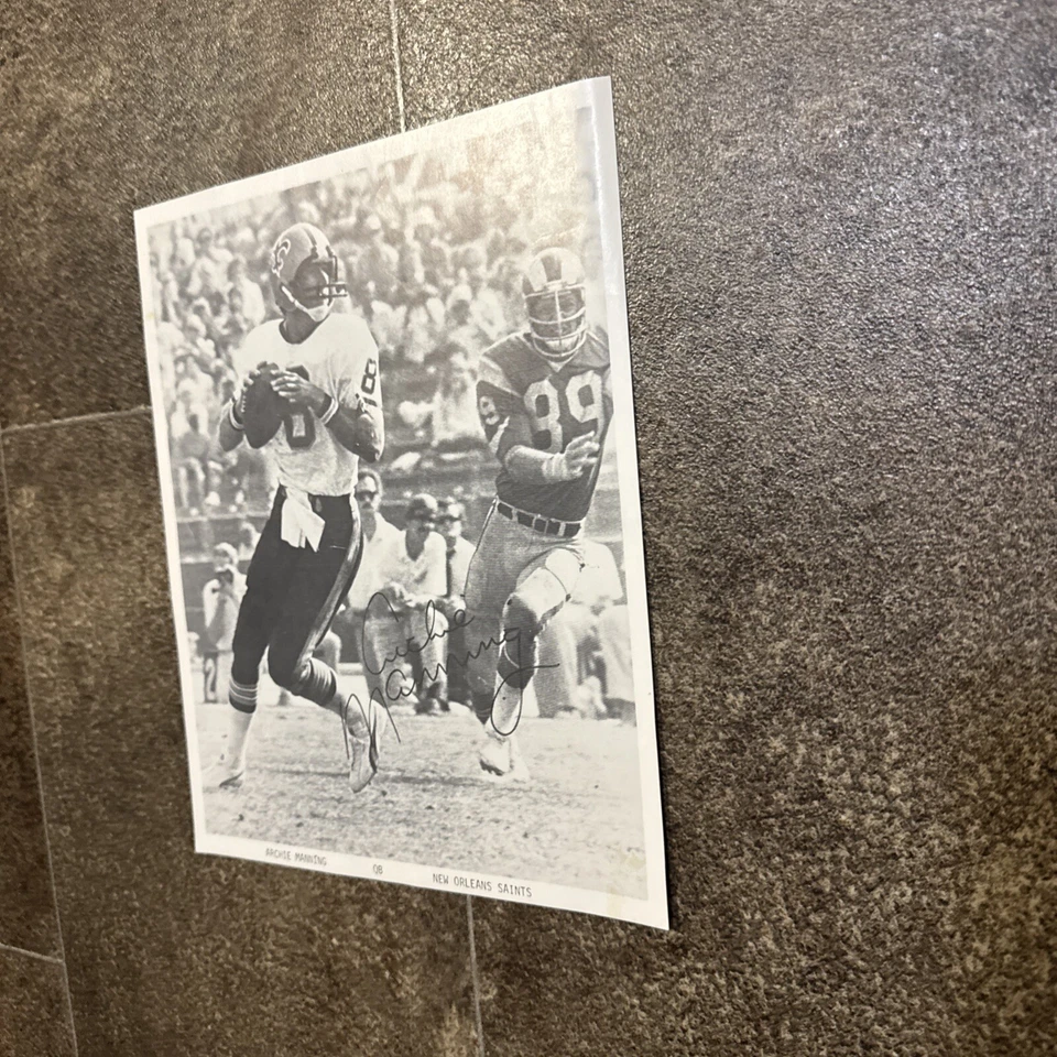 Archie Manning QB New Orleans Saints 8 x 10 print - Image 3 of 4