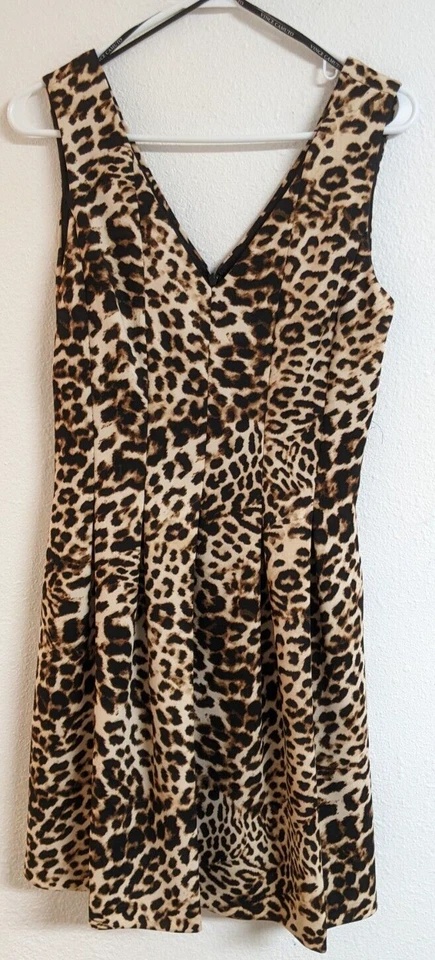 VINCE CAMUTO животных печати v-образным вырезом без рукавов Fit & Flare случай/вечеринка платье 8 - Изображение 2 из 4