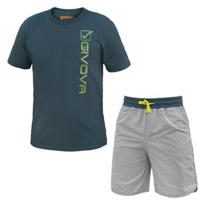 completo pantaloncini e maglietta