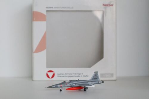 Herpa Wings Austrian Air Force F-5E Tiger II Surveillance Squadron 554831 1:200 - Picture 1 of 1