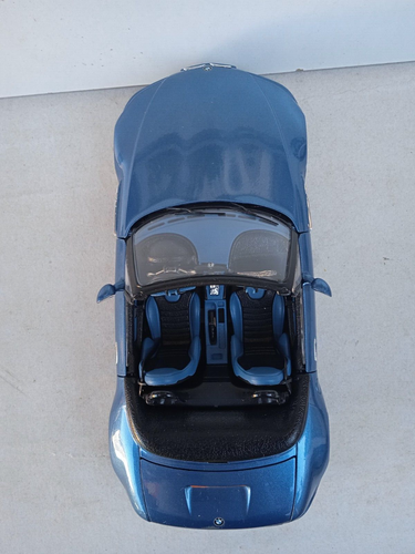 MODELLINO AUTO, BURAGO - BMW - M ROADSTER 1996 - SCALA 1:18 AZZURRO METALLIZZATO - Foto 5 di 5