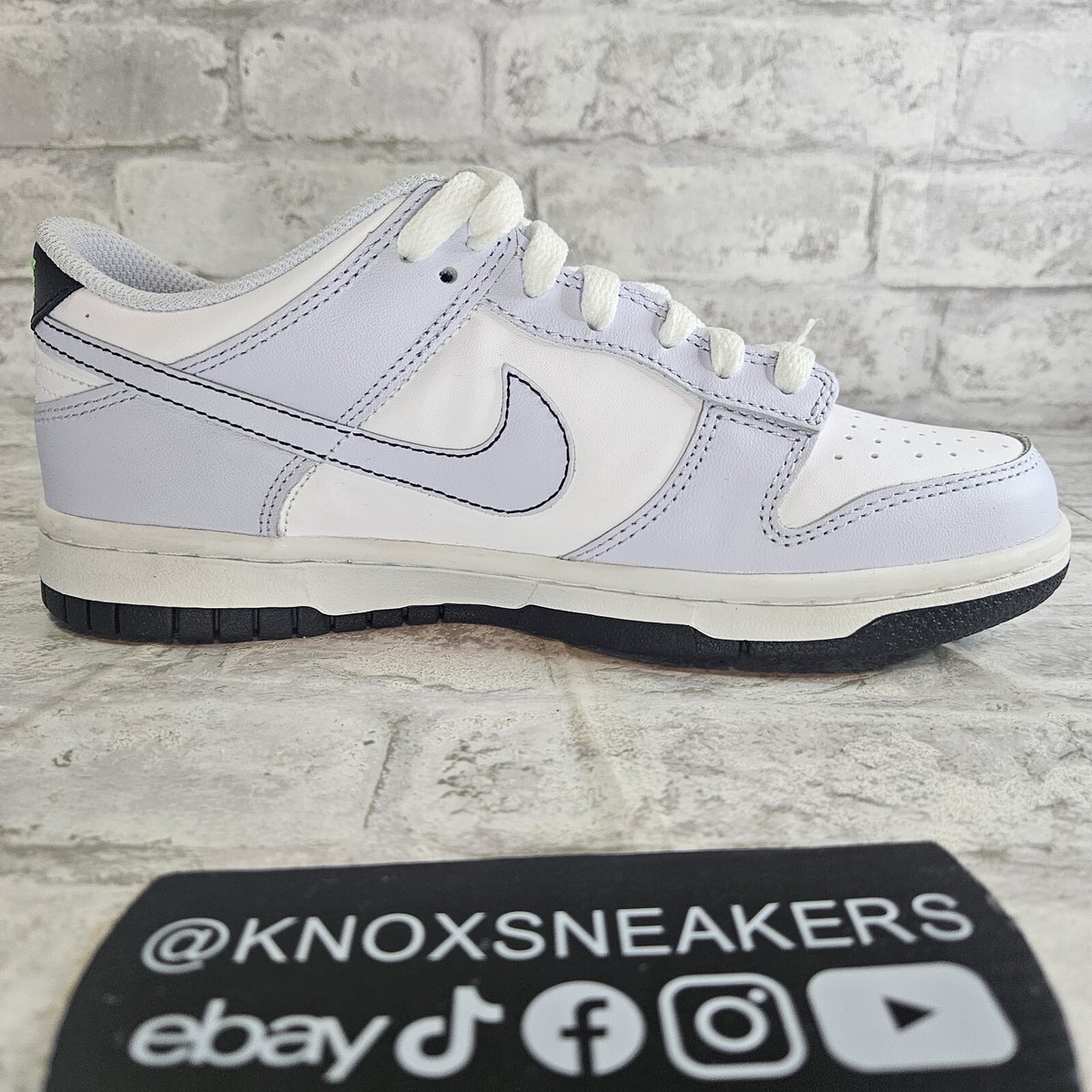Nike Dunk Low GS Football Grey Green Strike FB9109-107 Grade
