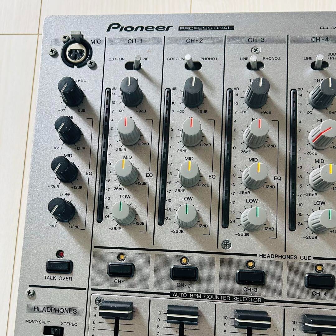 Used Pioneer DJM-600 Mixer 4-channel effects mixer 100VAC