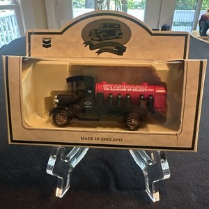 Chevron Commorative Model Red Crown 1927 Gasoline Truck Made In England
