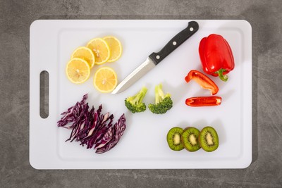 Mainstays 12''X18'' Non-Slip Poly Cutting Board, White Color