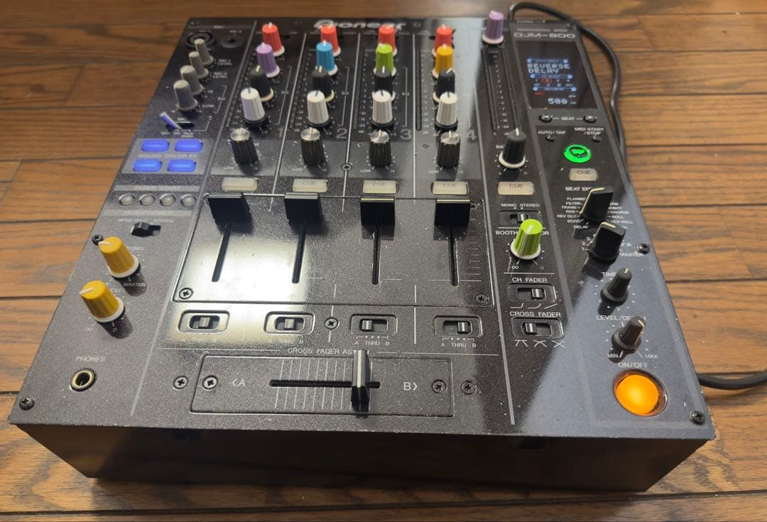 Pioneer DJM-800 4-Channel DJ Mixer Effects Pro Audio Console Main