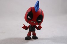 funko-mystery-mini-deadpool-series-1-punk-rocker-deadpool-vinyl-figure-3