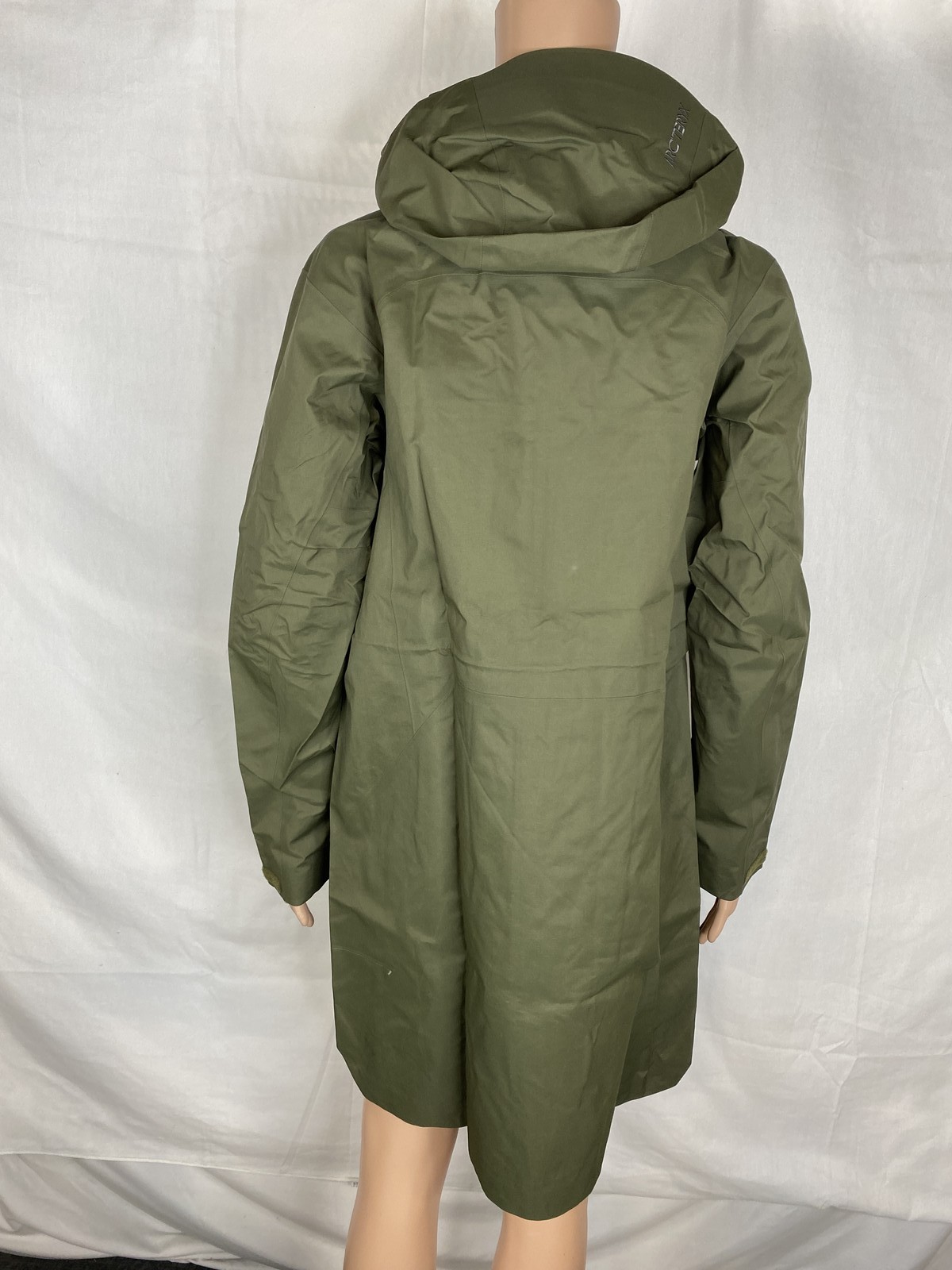 Arc'teryx Womens Beta Long Wind and Waterproof Jacket Size S Tatsu Green thumbnail 6