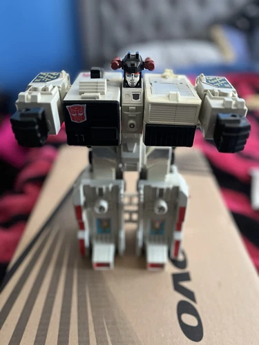 Metroplex Vintage 1985 G1 Transformers Hasbro Action Figure