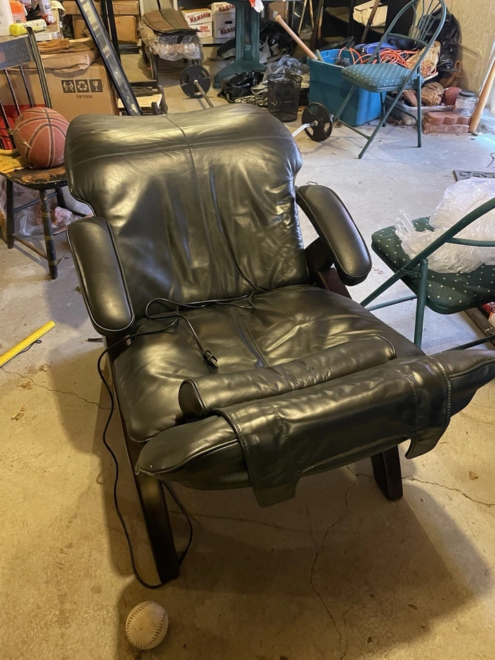 Human Touch Perfect Chair PC-095 Power Recliners 黑色皮革 2 现已上市!! — 第 3/4 张图片