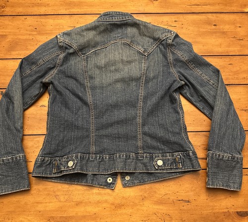Vintage Y2K Gap Women’s 100% Cotton Denim Jean Jacket Size Medium - Picture 12 of 15