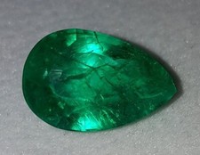 Emeraude naturelle de Colombie de 6,42 carats avec certificat